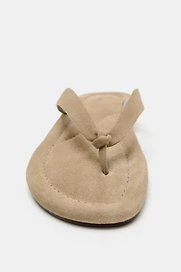 SANDALES PLATES EN CUIR