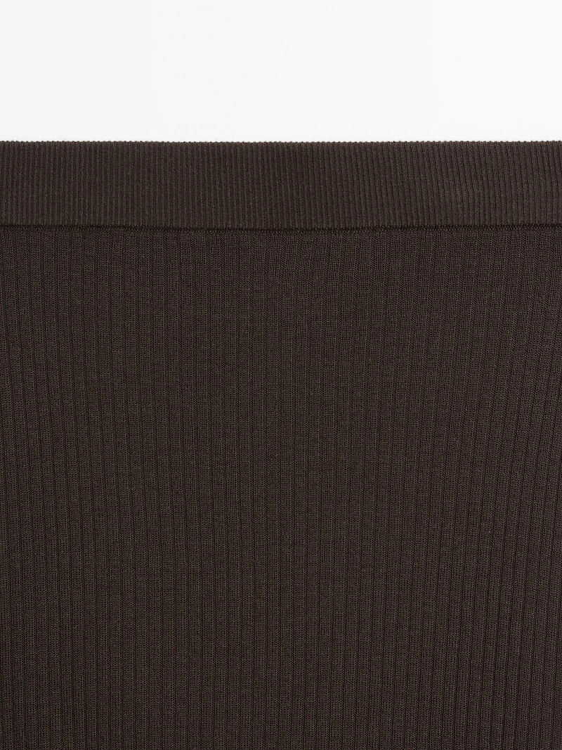 Long ribbed knit skirt