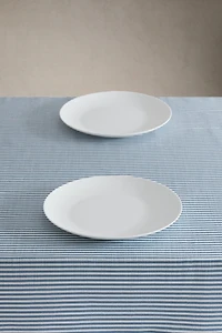 COTTON RUFFLED TABLECLOTH