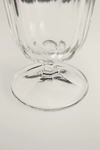RAISED FACETED WINE GLASS