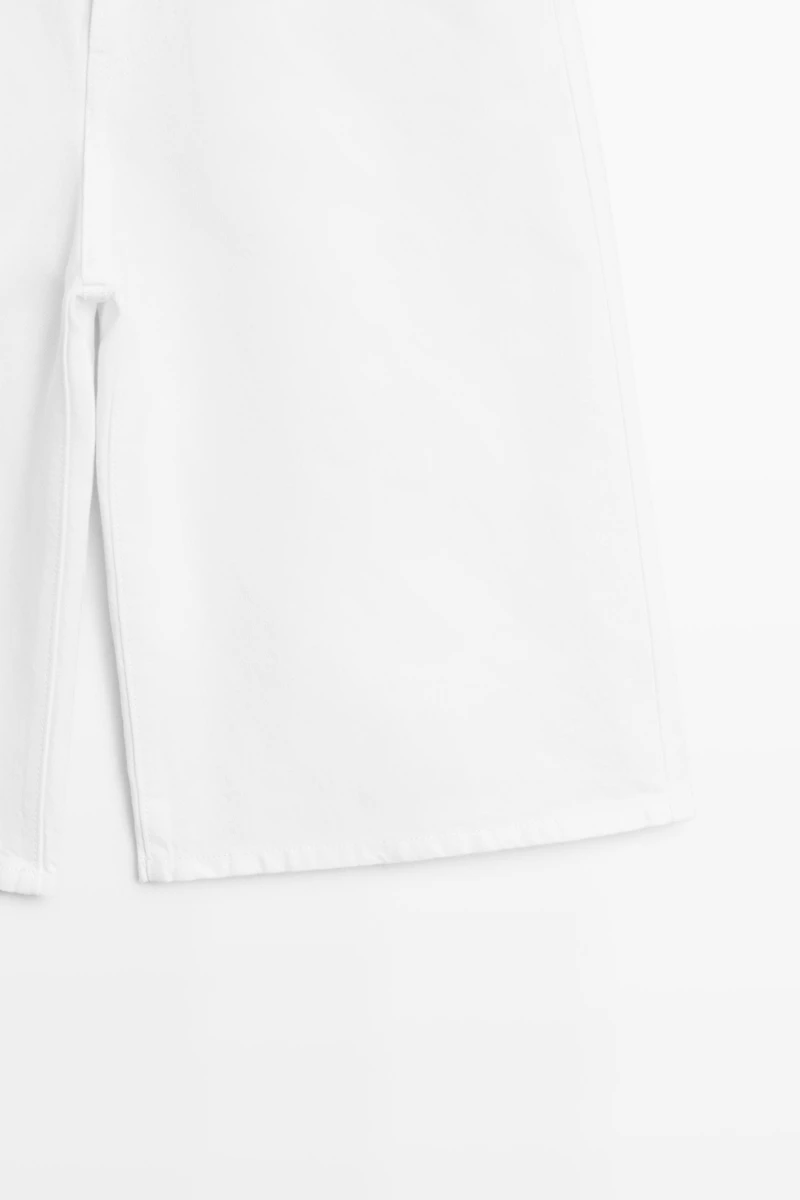 Cotton and linen blend Bermuda shorts