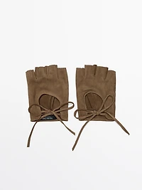 100% goatskin suede mittens