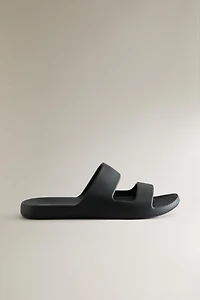 RUBBERISED FLAT SANDALS