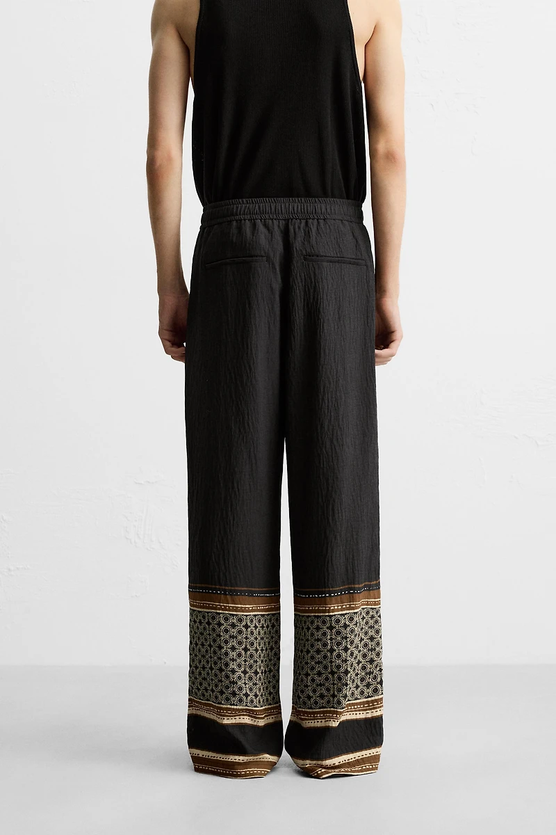 PANTALON COUPE DÉCONTRACTÉE COLOR BLOCK