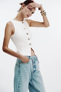 BUTTON VEST TOP