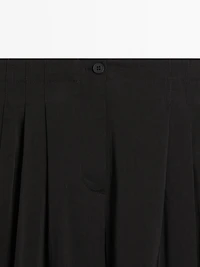 Flowing linen blend trousers
