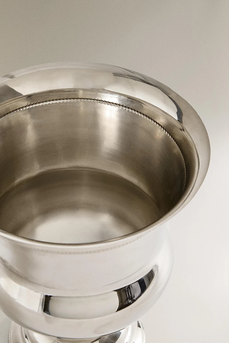 GRAND VASE COUPE EN ACIER