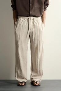 PANTALON TECHNIQUE COUPE DÉCONTRACTÉE EFFET FROISSÉ