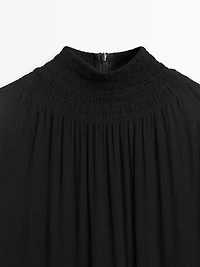 Blouse fluide à col contrastant