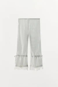 STRIPED LACE CAPRI PANTS