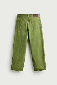 WASHED STRAIGHT-FIT JEANS