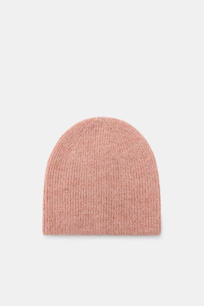 RIBBED KNIT BEANIE HAT