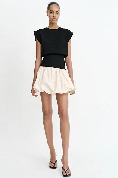 SHOULDER PAD KNIT TOP