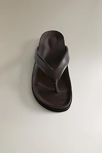 LEATHER STRAPPY SANDALS