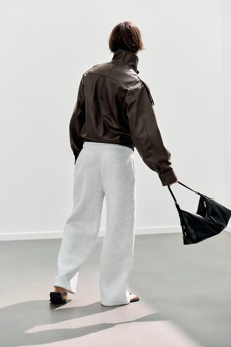 BASIC STRAIGHT-LEG PLUSH PANTS WITH ADJUSTABLE HEM
