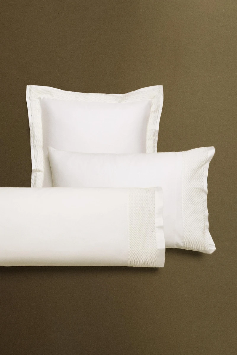 BORDERED SATEEN PILLOWCASE