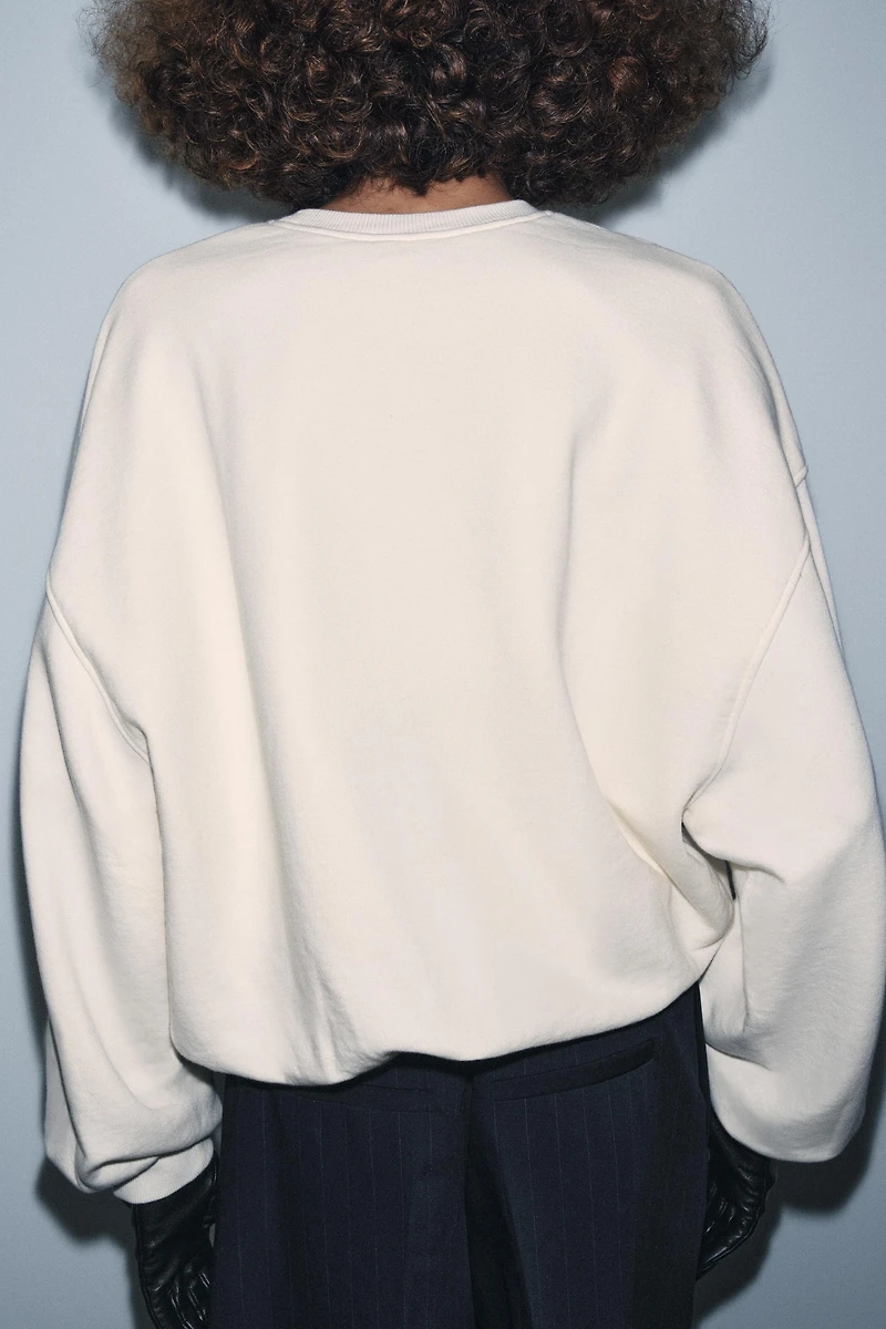 EMBROIDERED BALLOON TEXT SWEATSHIRT