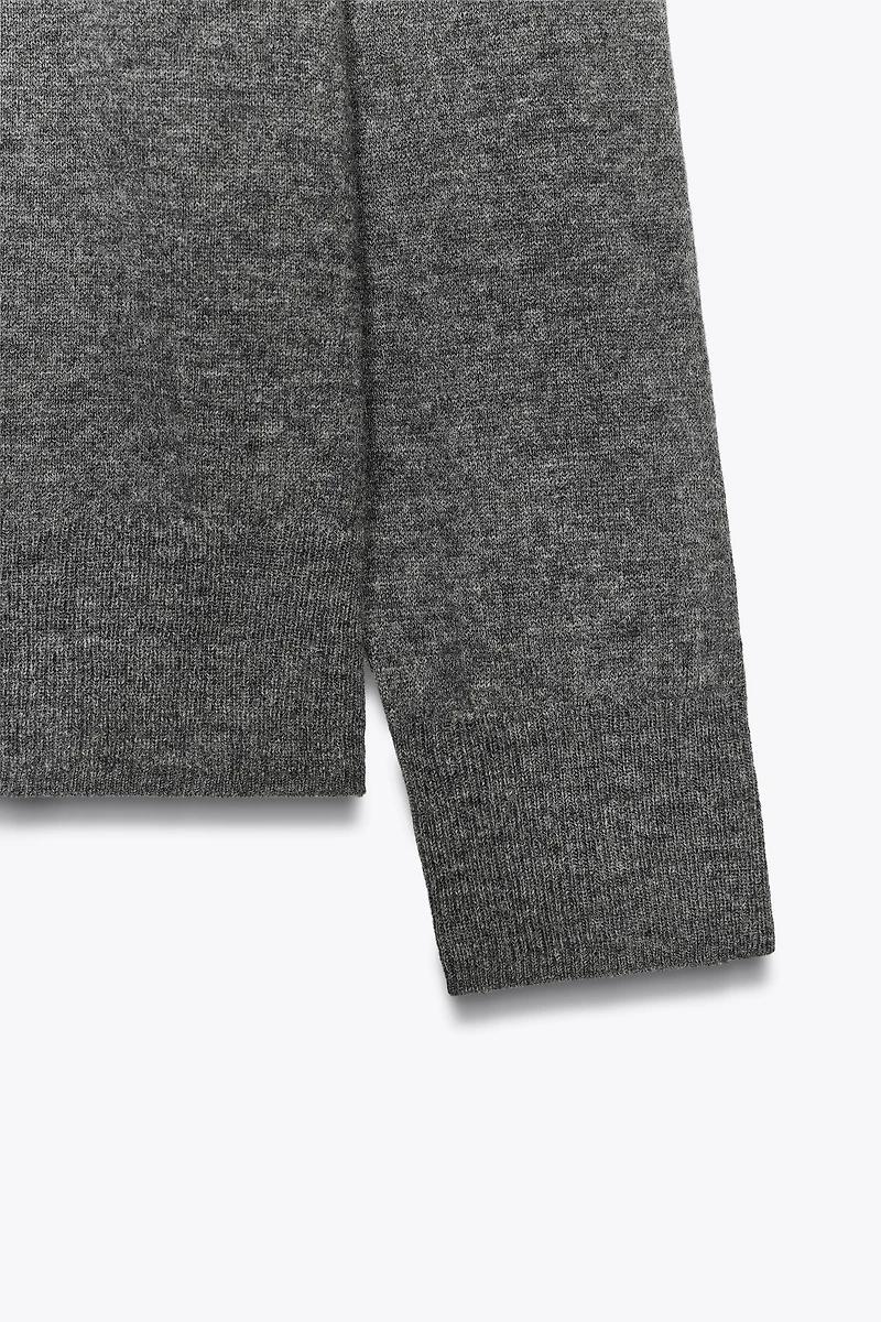 EXTRA SOFT 100% WOOL KNIT SWEATER