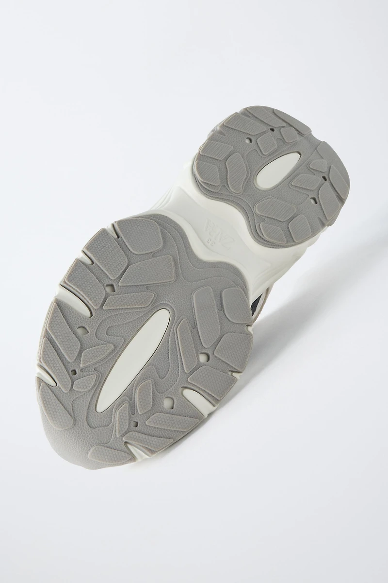MESH SNEAKERS