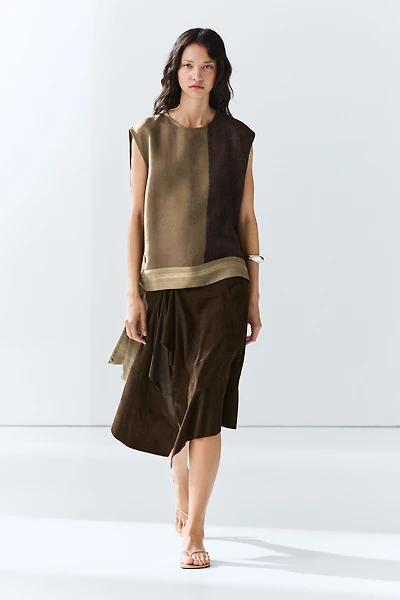 Linen-blend color-block flowing top