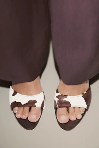 ANIMAL PRINT LEATHER HEELED SANDALS