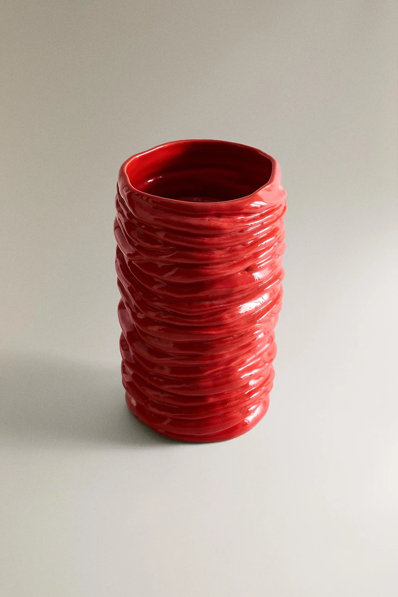 WAVY CERAMIC VASE X COLLAGERIE