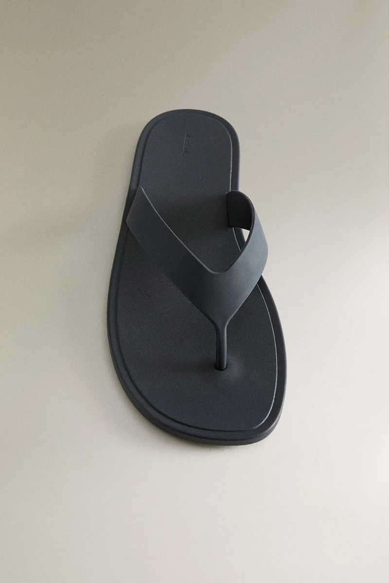 RUBBERISED POOL SANDALS