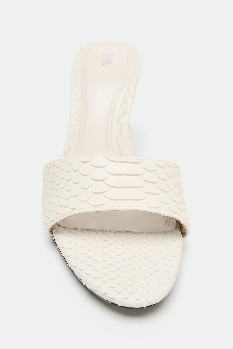 PRINTED HEELED SANDALS