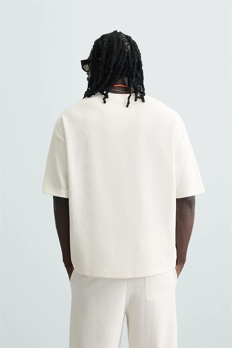 T-SHIRT STRUCTURE VERTICALE