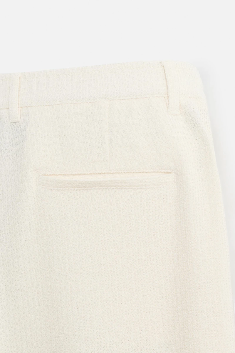 TEXTURED CHINO PANTS