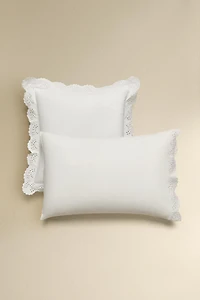 EMBROIDERED SCALLOP PILLOWCASE
