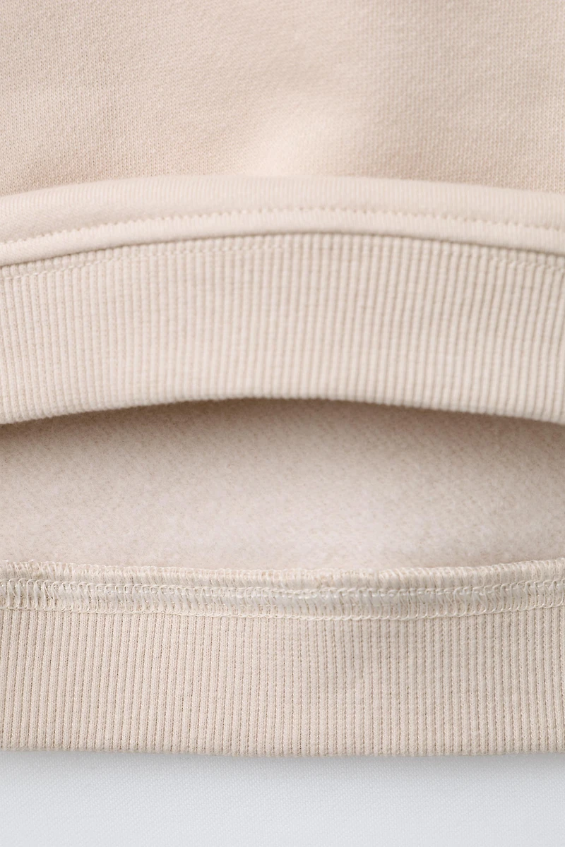 SWEATSHIRT AND JOGGER SET WITH BRUSHED INTERIOR