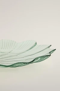 WAVY SHELL GLASS SERVING DISH