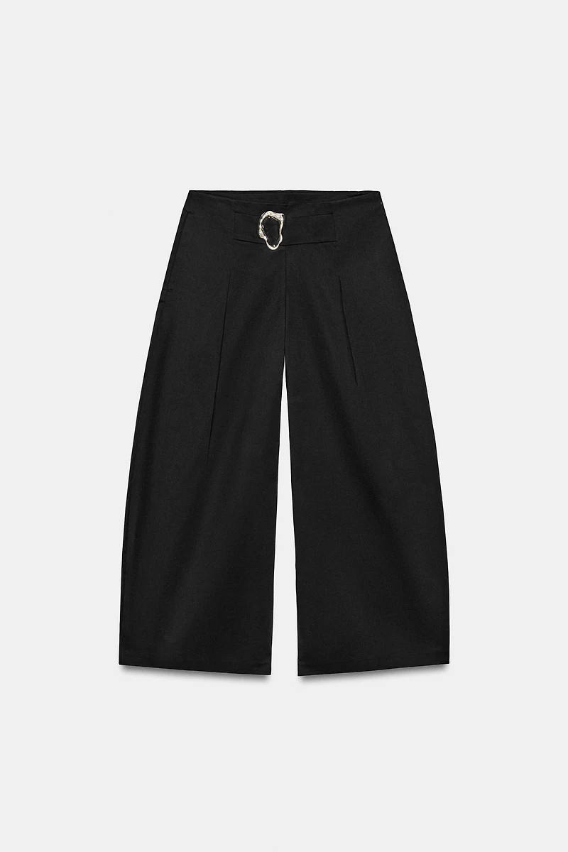 BUCKLED BARREL PANTS
