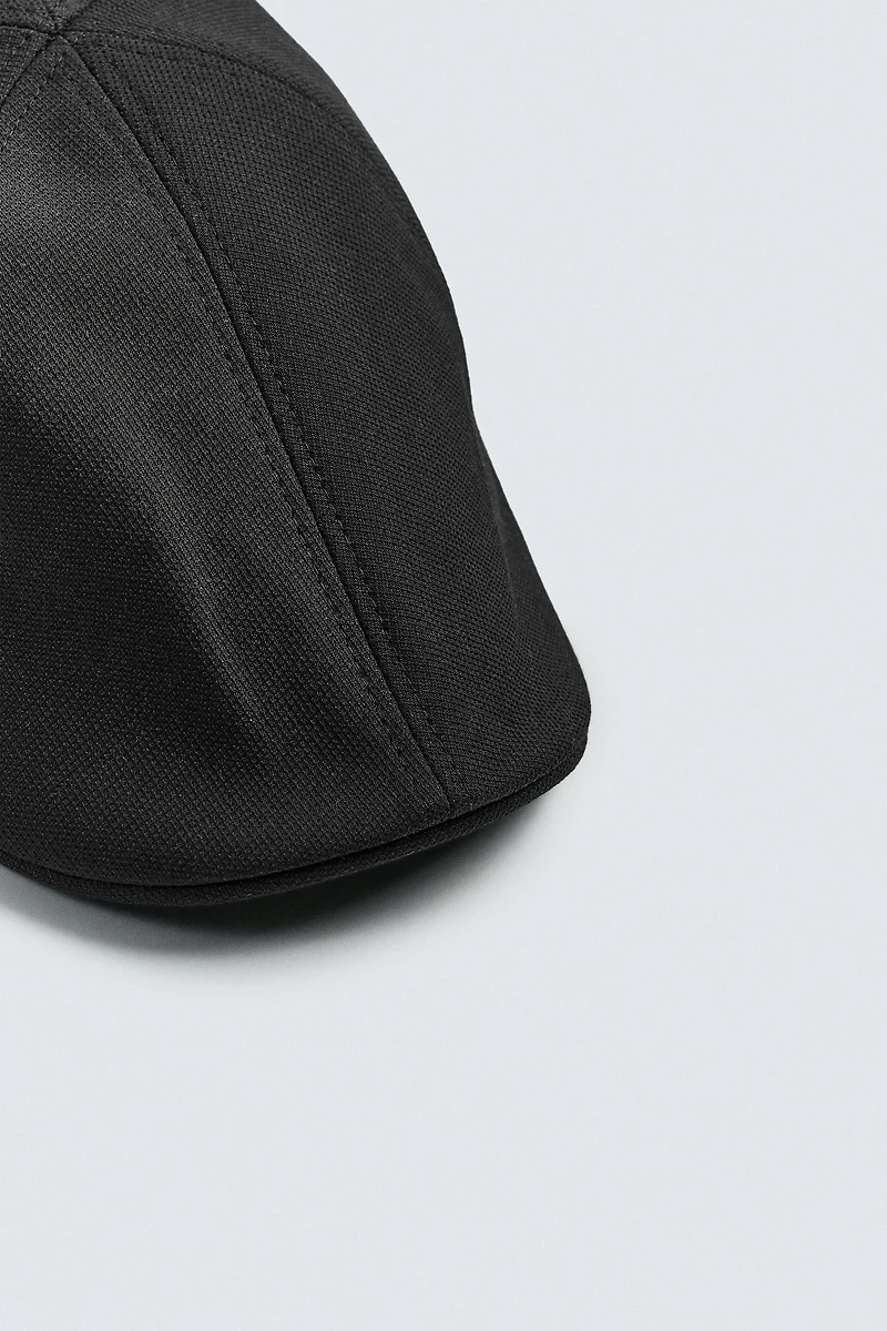 TEXTURED BERET