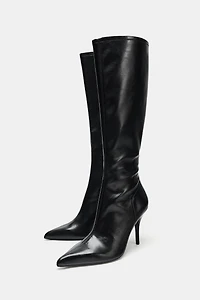 FITTED HEEL BOOTS