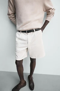 SHORT REGULAR FIT À PLIS