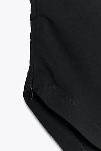 ASYMMETRIC STRAPLESS TOP