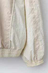 VESTE ULTRALÉGÈRE DENTELLE
