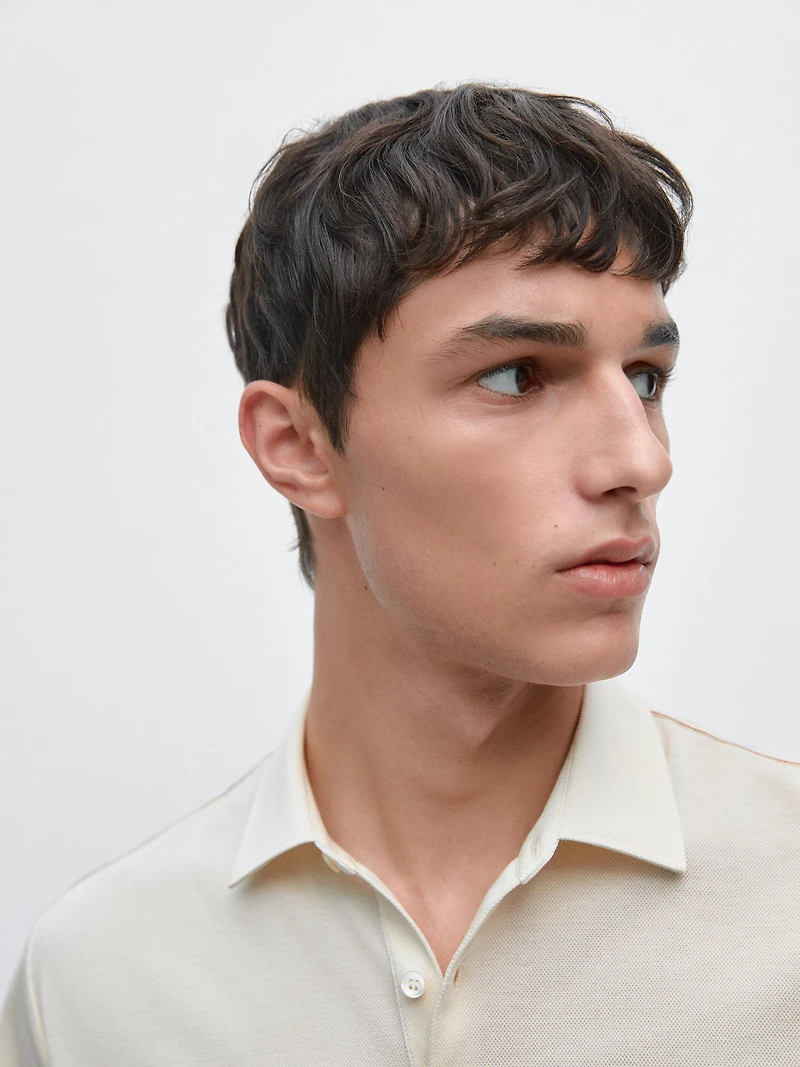 Short sleeve polo shirt with contrast seam detail