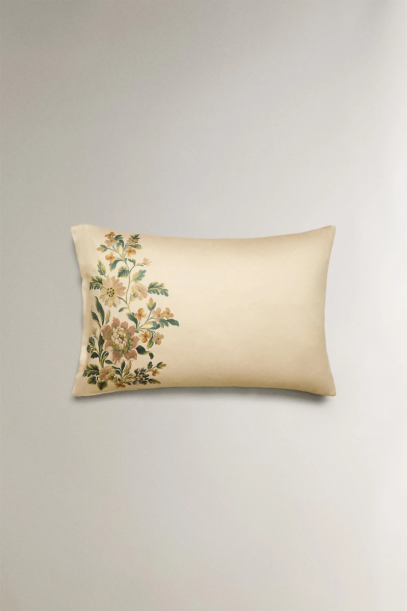 TAIE D’OREILLER SATIN IMPRIMÉ FLEURS