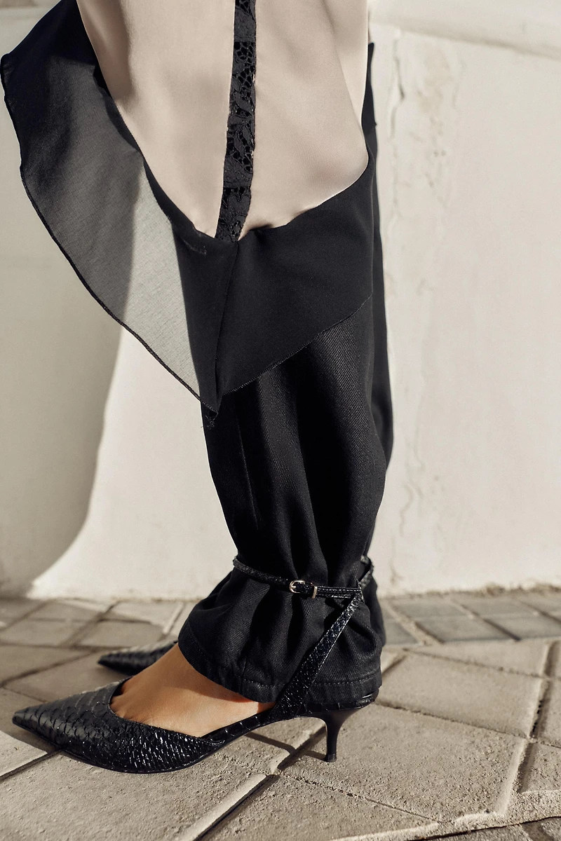 EMBOSSED SLINGBACK SHOES