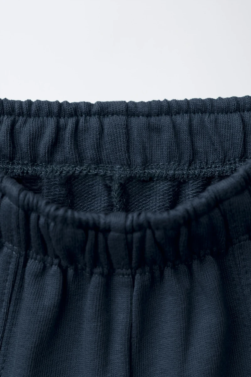 ENSEMBLE DE JOGGING ÉTIQUETTE