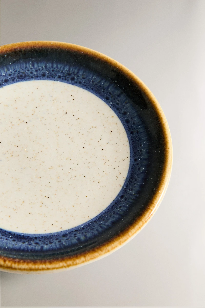 SIDE PLATE WITH CONTRAST RIM