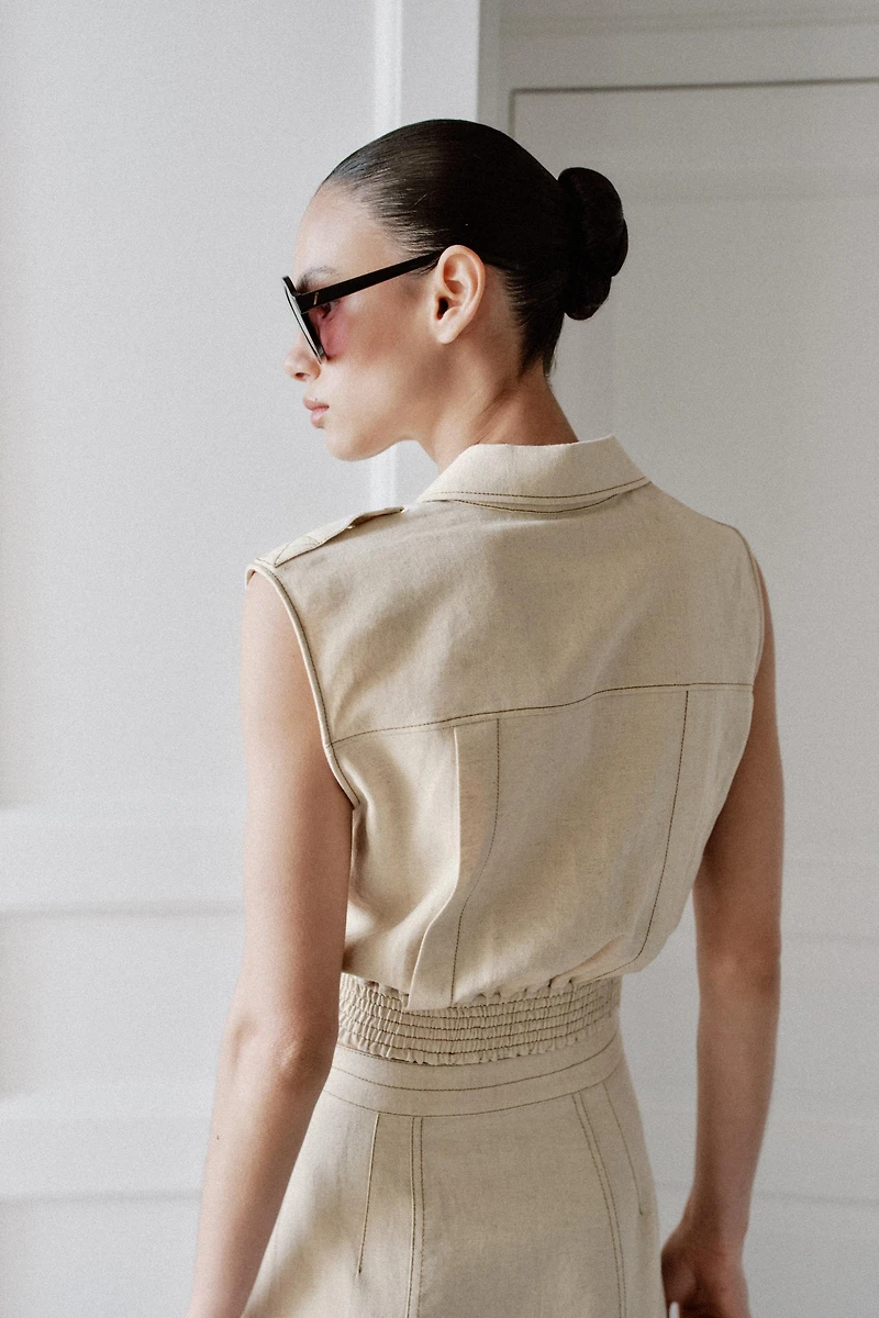 SLEEVELESS LINEN TOP
