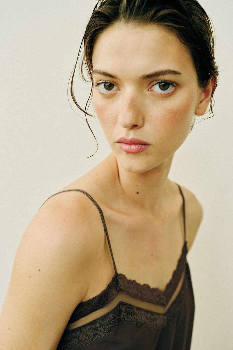 LACE CAMISOLE TOP