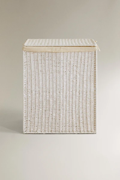 DOUBLE COMPARTMENT LAUNDRY BASKET