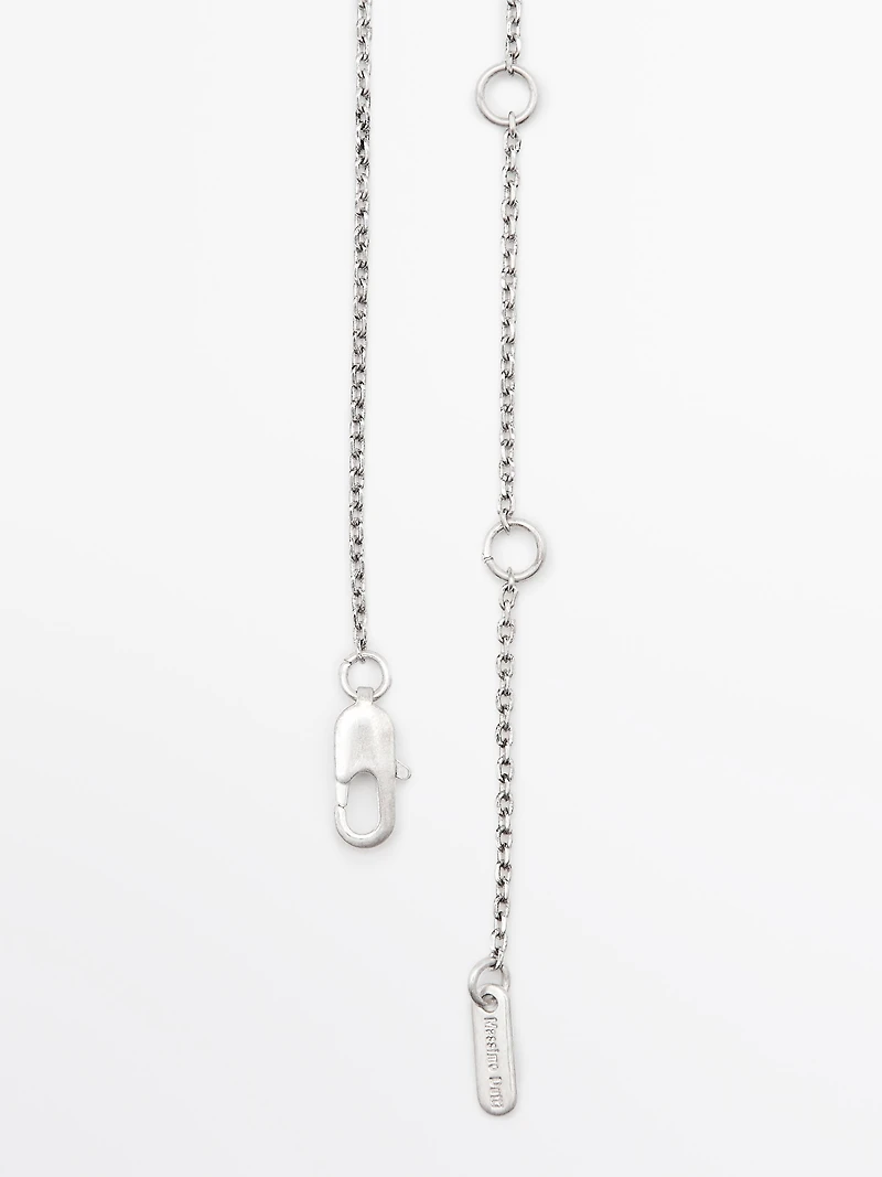 Collier pendentif métallique