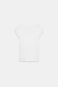 T-SHIRT À ENCOLURE CARRÉE