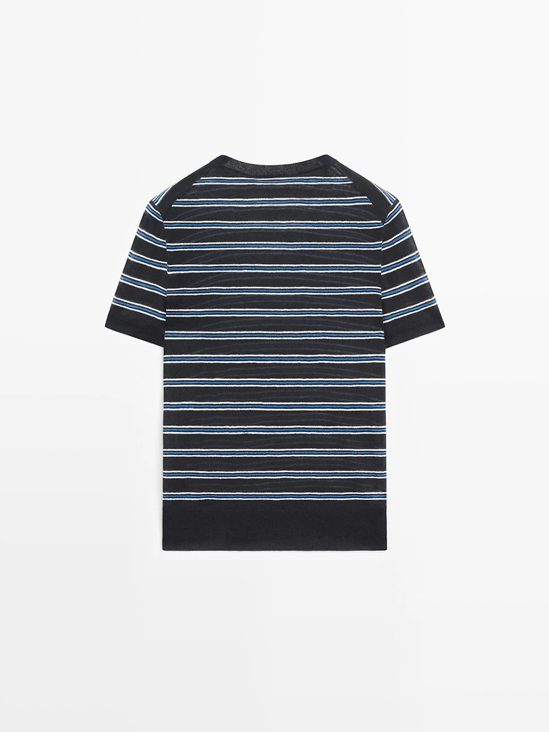 Short sleeve sweater with striped detail